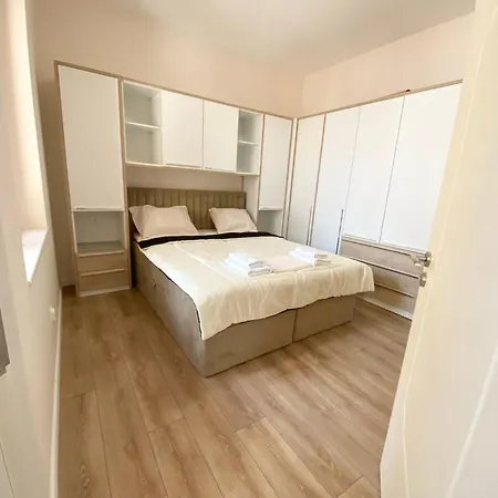 New Yorker 2 Bedroom * Βάρνα