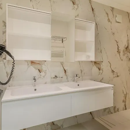New Yorker 2 Bedroom * Varna